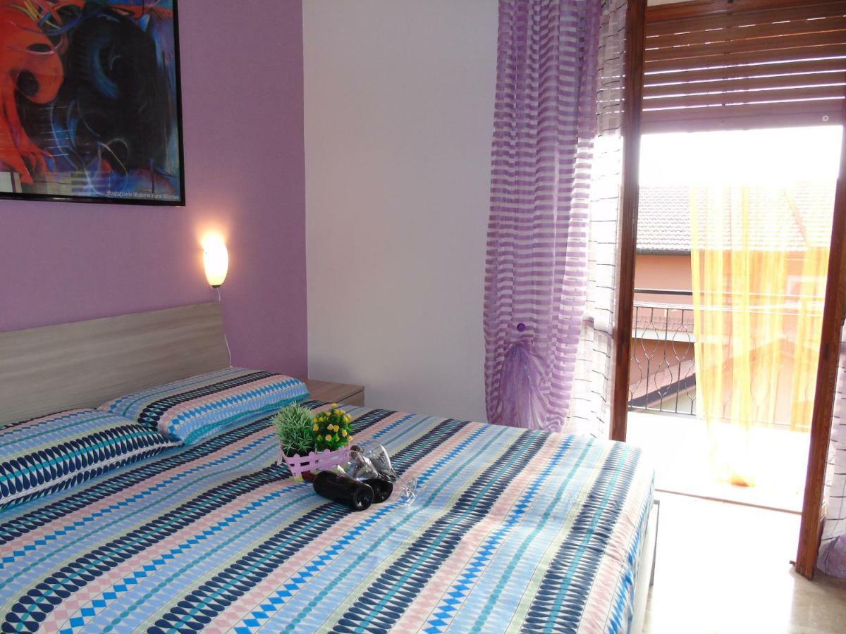 Apartment Aurora & Nicole Ideal Per Biker Con Terazza Vista Mare Parcheggio E Wi-Fi Gratuiti Pietra Ligure Exteriör bild