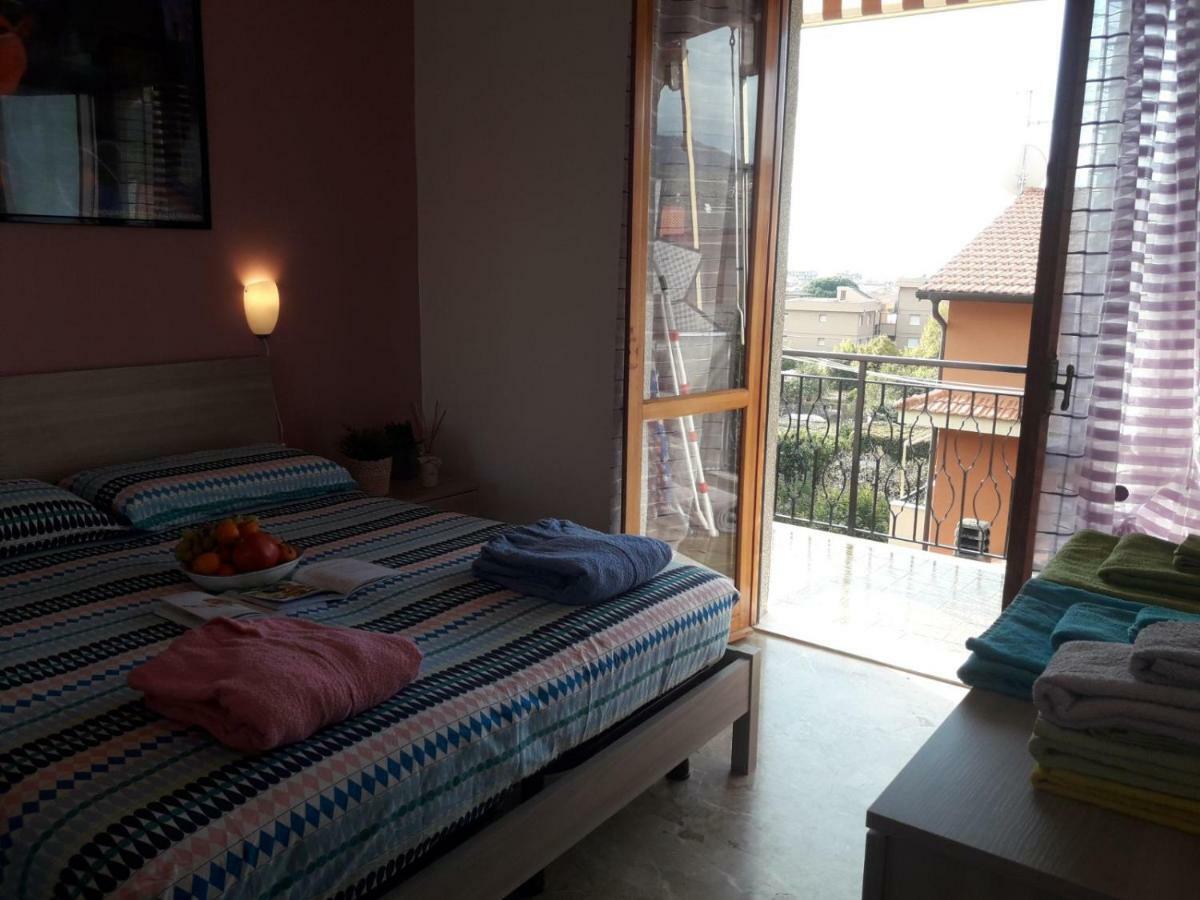 Apartment Aurora & Nicole Ideal Per Biker Con Terazza Vista Mare Parcheggio E Wi-Fi Gratuiti Pietra Ligure Exteriör bild